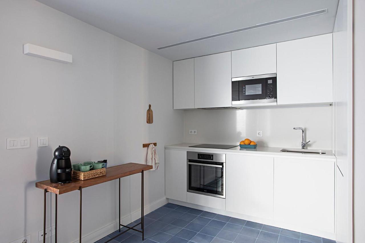 Piso Azul Premium Apartments In Bairro Alto By Lovelystay Lissabon Exterior foto